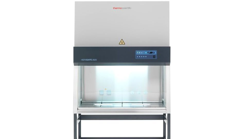 Thermo赛默飞1574-A-GP生物安全柜属于1500系列A2型生物安全柜，专为确保实验室操作人员、样品和环境的三重安全设计。此型号具有智能气流控制、人体工程学设计和高效的过滤系统，特别适合微生物研究、细胞培养和临床实验等对安全和洁净度要求较高的应用场景。
<BR>
<BR>