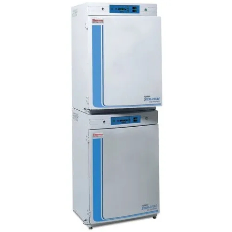 赛默飞250i培养箱是一款高性能的实验室设备，广泛应用于细胞培养、组织培养及其他需要精准环境控制的实验领域。在这些应用中，气体的调控至关重要，尤其是CO2、O2以及其他气体的混合比例，它们直接影响到细胞的生长、代谢过程和实验的准确性。赛默飞250i培养箱支持多种气体混合物的调控，能提供精确的气体浓度控制，从而为不同的实验需求提供稳定的环境。