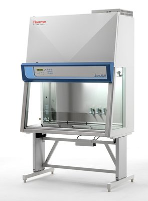 Thermo赛默飞1574-A-GP生物安全柜是一款高效A2级生物安全柜，设计用于保护实验室操作人员、环境和样品的三重安全。该设备结合了先进的气流控制技术、节能设计以及高效的过滤系统，广泛应用于微生物研究、细胞培养、临床实验和药物开发等领域。它不仅能够为实验操作提供无菌环境，还符合国际安全标准，确保实验室安全、高效运行。
<BR>
<BR>